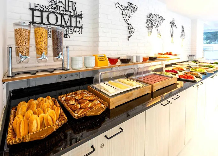 Mene فندق أنطاليا