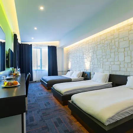 Mene Hotell